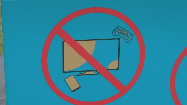 L’usage abusif des écrans n'est pas sans conséquences sur notre santé et notre capacité d'attention · ©Cindy Kerbidi