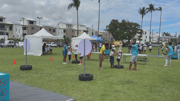 Plus de 120 élèves de l'école Anne-Marie Javouhey sensibilisés au danger des écrans · ©Cindy Kerbidi