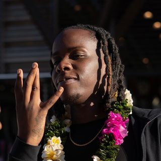 Bilouki est un rappeur de 22 ans originaire de Noisy Le Grand. Il a connu ses premiers succès en 2023 et rappe depuis ses 15 ans · ©DR